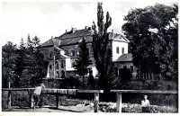 Kaštieľ v parku, Michalovce (1920-1940)