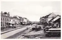 Námestie osloboditeľov s autobusmi, Michalovce (1925-1940)