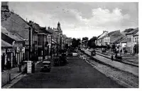 Hlavná ulica s obchodmi, Michalovce (1932)