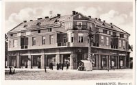 Rohový dom s lekárňou na Hlavnej ulici, Michalovce (1934)
