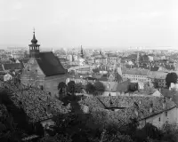 Pohľad z hradu, vľavo Kostol sv. Mikuláša, Bratislava (1965)