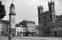 Námestie SNP, Hodinová veža a Katedrála sv. Františka Xaverského, Banská Bystrica (1966)
