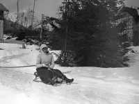 Stanica pozemnej lanovky a vila Ilona, Vysoké Tatry (1917)
