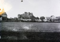 Ulica SNP s hradom v pozadí, Fiľakovo (1903)