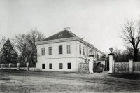 Kaštieľ grófa Dénesa Andrássyho, čelný pohľad, Rumanová (1900)