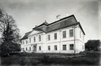 Kaštieľ grófa Dénesa Andrássyho, Ložín (1900)