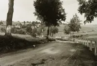 Kostol Nanebovzatia Panny Márie v diaľke, Hladovka (1935)