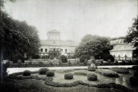 Kaštieľ grófa Lajosa Károlyiho, zadný pohľad, Palárikovo (1900)
