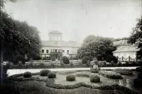 Kaštieľ grófa Lajosa Károlyiho, zadný pohľad, Palárikovo (1900)