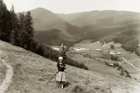 Pohľad na osadu v doline, Mlynky (1938)