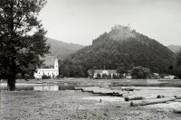 Považské Podhradie, kostol sv. Ladislava a hrad, Považská Bystrica (1939)
