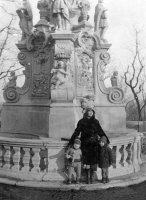 Mariánsky stĺp, Nitra (1924)