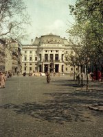 Hviezdoslavovo námestie, Slovenské národné divadlo a Ganymedova fontána, Bratislava (1956)