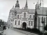 Hlavná ulica, Dóm sv. Alžbety a kaplnka sv. Michala, Košice (1916)