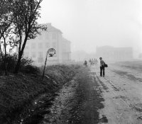 Školská ulica, vľavo škola, Poltár (1960)