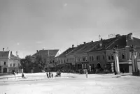 Hlavné námestie s hotelom, Rožňava (1940)