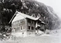 Hotel Zerge vo Veľkej Studenej doline, Vysoké Tatry (1907)