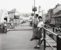 Námestie Š. Moyzesa, v pozadí Hodinová veža, Banská Bystrica (1964)
