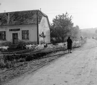 Ulica 9. mája, vľavo ulica Nová, Poltár (1960)