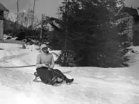 Stanica pozemnej lanovky a vila Ilona, Vysoké Tatry (1917)