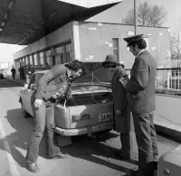 Hraničný priechod, colná kontrola, Komárno (1978)