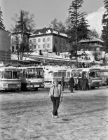 Autobusy v Starom Smokovci, Vysoké Tatry (1981)