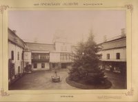 Nádvorie Andrássyovského kaštieľa, Humenné (1895-1899)