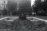 Hlavné námestie, v pozadí Dóm sv. Alžbety, Košice (1941)