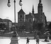 Hlavná ulica, Dóm sv. Alžbety a Urbanova veža, Košice (1904)