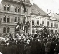 Hlavné námestie počas opätovného pohrebu Františka II. Rákócziho, Košice (1906)