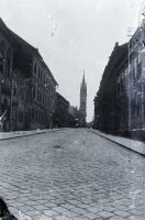 Farská ulica a kostol Nanebovzatia Panny Márie, Nitra (1911)