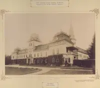 Hlavné priečelie Andrássyovského kaštieľa, Humenné (1895-1899)