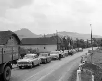 Cesta s automobilom, Dolný Hričov (1960)