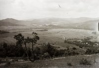 Rožňavská kotlina, v diaľke hrad Krásna Hôrka, Rožňava (1940)