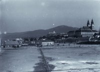 Pohľad na Nitriansky hrad a Zobor, Nitra (1911)