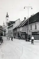 Hviezdoslavova ulica, katedrála sv. Mikuláša a kostol sv. Anny, Trnava (1958)