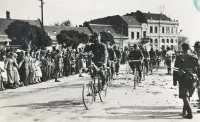 Hlavné námestie pri vstupe maďarských vojsk, Šahy (1938)