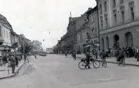 Hlavná ulica, mestské divadlo a radnica, Trnava (1958)