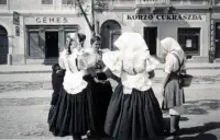 Pri cukrárni na hlavnom námestí, Rimavská Sobota (1939)