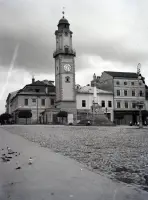Námestie SNP, hodinová veža a morový stĺp, Banská Bystrica (1918)