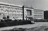 Okresný úrad na Štefánikovej triede, Nitra (1958)