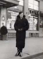 Hviezdoslavovo námestie pred hotelom Carlton, Bratislava (1930)