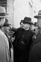 Jozef Tiso pred kinom, Komárno (1938)
