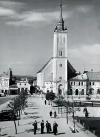 Hlavné námestie a reformovaný kostol, Rimavská Sobota (1942)