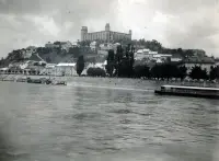 Bratislavský hrad z Dunaja, Bratislava (1933)