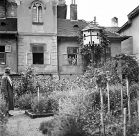 Nádvorie domu na Zvonárskej ulici, Košice (1933)