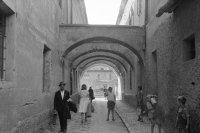 Priechod z Krásnohorskej ulice na Námestie baníkov, Rožňava (1963)