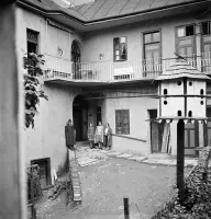 Nádvorie domu na Zvonárskej ulici, Košice (1933)