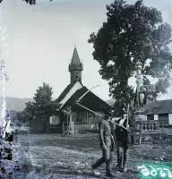 Farský kostol a Mariánsky stĺp, Ladomerská Vieska (1906)