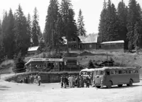 Turistická chata pri Dobšinskej ľadovej jaskyni, Dobšiná (1956)
